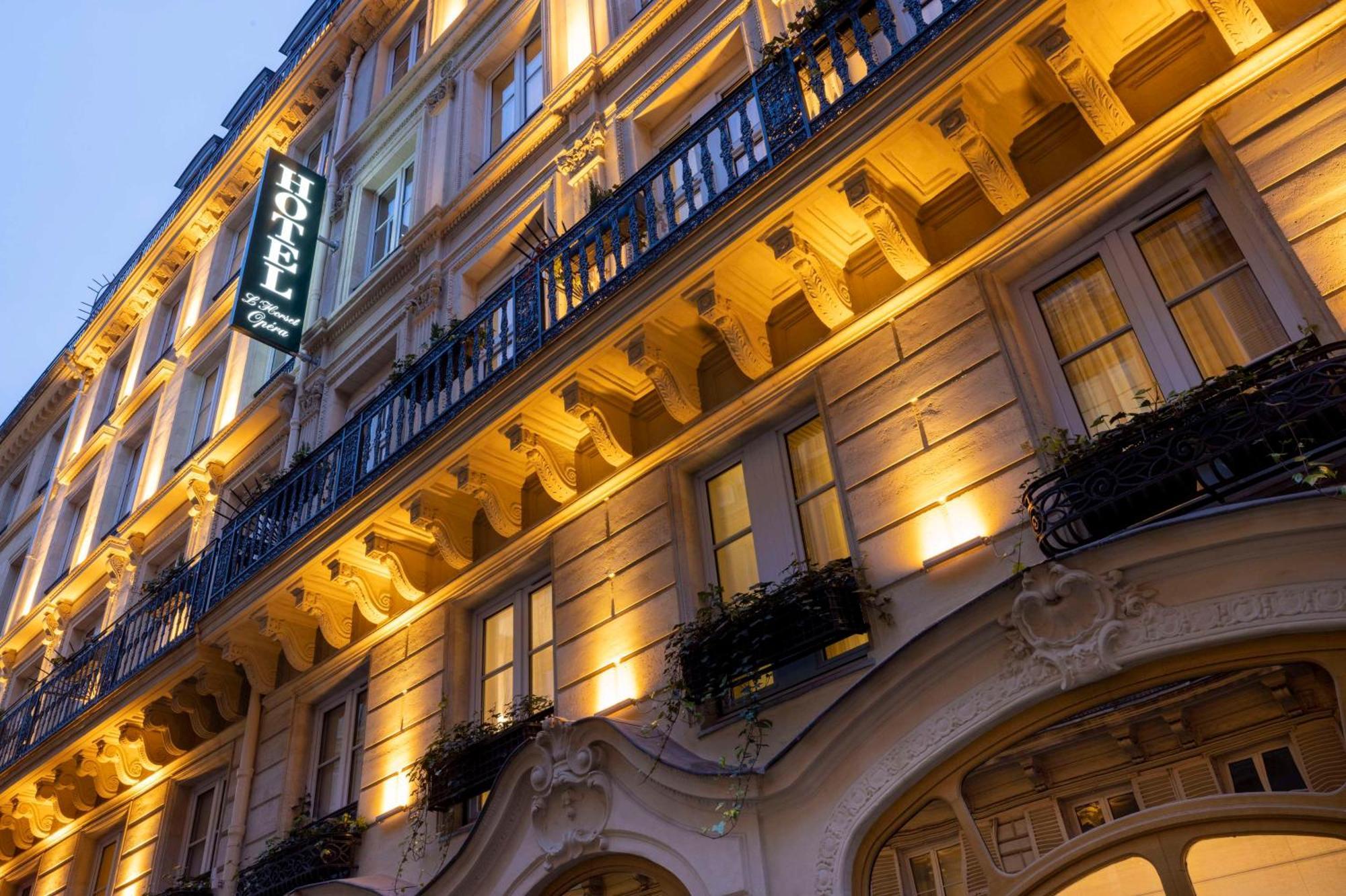 Horset Opera, Western Premier Collection Hotel
